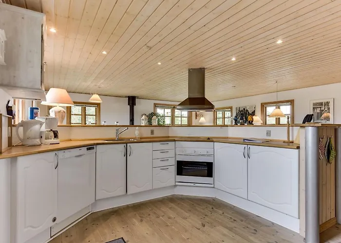 Holiday home Dortea - 600m From The Sea By Interhome